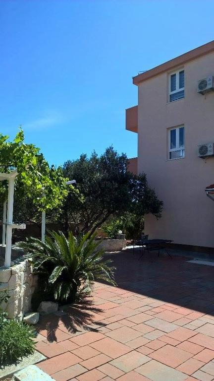 רוגוזניצה Villa Palas Apartments מראה חיצוני תמונה