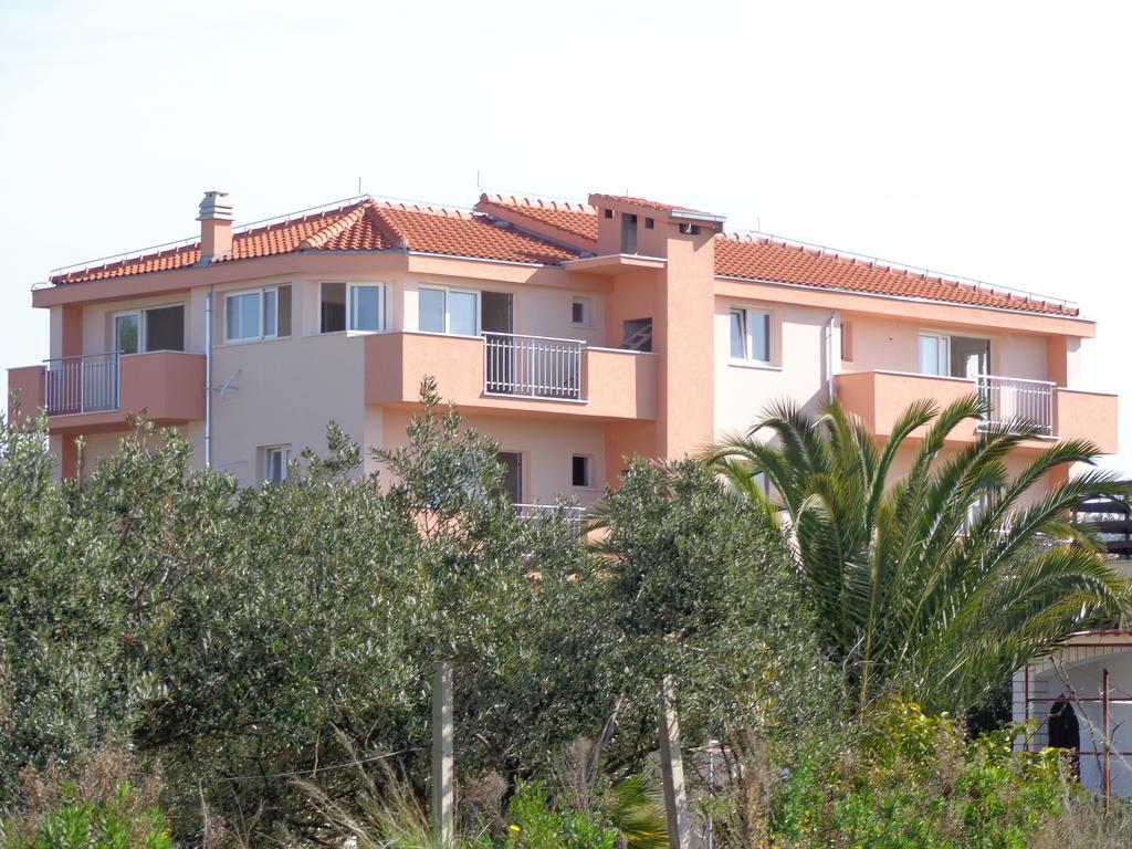 רוגוזניצה Villa Palas Apartments מראה חיצוני תמונה