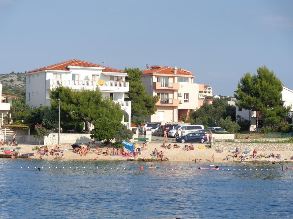 רוגוזניצה Villa Palas Apartments מראה חיצוני תמונה