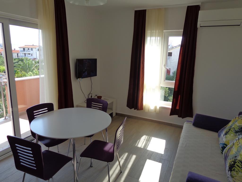 רוגוזניצה Villa Palas Apartments מראה חיצוני תמונה